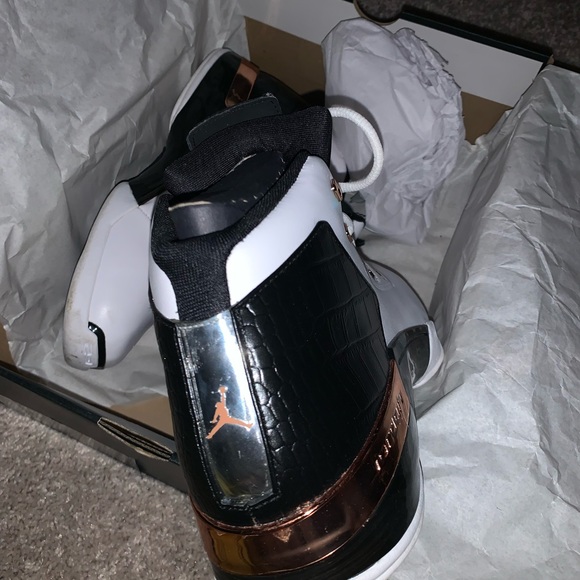 GREAT CONDITION 9.5/10 jordan 17+ retro - Picture 3 of 9